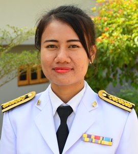 นางสาวสุภัทรา หงษาวัน
